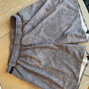 Mens Lululemon run shorts